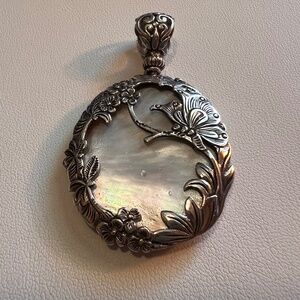 Vintage Mother of Pearl Sterling Silver Floral Pendant